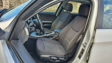 BMW Seria 3 E90-91-92-93 Limuzyna E90 320i 150KM 2005 BMW 320 2.0i 150KM # Climatronic # 2x PDC # Szyber, zdjęcie 5