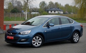 Opel Astra J Sedan 1.4 Turbo ECOTEC 140KM 2017 Opel Astra 1.4 BLPG 140Ps Klimatronik Polskora..., zdjęcie 11