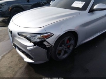 Alfa Romeo Giulia II Sedan 2.0 TBi 280KM 2017 Alfa Romeo Giulia 2017 Alfa Romeo Giulia AWD 2.0 Benzyna 280KM, zdjęcie 3