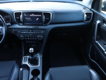 Kia Sportage IV SUV 2.0 CRDi 136KM 2017 Kia Sportage 2.0 CRDi, Serwis ASO, Skóra, Navi, zdjęcie 7