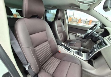 Volvo V50 1.6 DRIVe 109KM 2009 Volvo V50 Volvo V50 1.6D DRIVe Kinetic 1.6 Diesel 109KM, zdjęcie 7