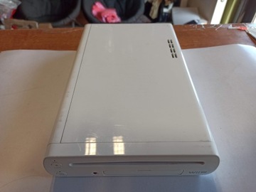 БЕЛАЯ КОНСОЛЬ NINTENDO WII U 8 ГБ + ГЕЙМПАД + SKYLANDERS + КОРОБКА