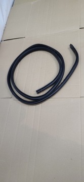 JEEP CHEROKEE LIBERTY KK 07-12 ПРОКЛАДКА ДВЕРИ ЛЕВАЯ ЗАДНЯЯ