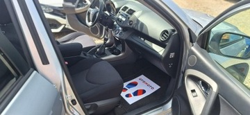 Toyota RAV4 III MPV 2.0VVT-i Multidrive S 158KM 2009 Toyota RAV-4 Climatronic instalacja gazowa, zdjęcie 10