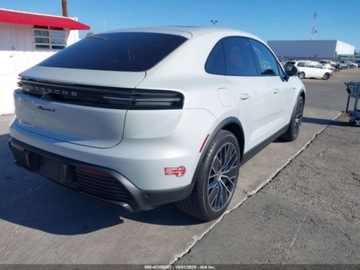 Porsche Macan 2024 Porsche Macan PORSCHE MACAN ELECTRIC 4 Elektryczny 382KM, zdjęcie 4