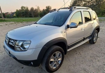 Dacia Duster I SUV Facelifting 1.2 TCe (Euro 6) 125KM 2016 Dacia Duster Prestige 1.2 Benzyna 125KM Bezwypadkowa NAvi Parktronik, zdjęcie 2
