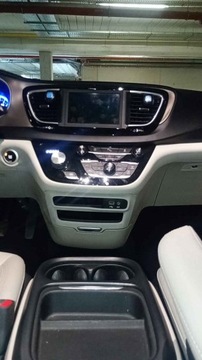 Chrysler Pacifica II 2018 Doinwestowana Pacyfika. nowe Lpg , stan idealny, zdjęcie 5