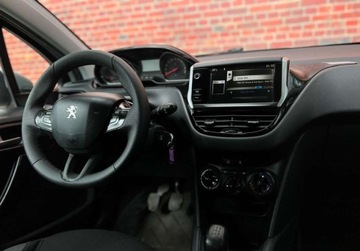 Peugeot 208 I Hatchback 3d 1.2 VTI 82KM 2013 Peugeot 208 Czujniki Kamera niski przebieg Gwarancja w cenie WarszawaVLAV, zdjęcie 5