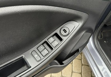 Hyundai i20 II Hatchback 5d Facelifting KAPPA 1.2 MPI 84KM 2018 Hyundai i20 1,2 84KM Klimatyzacja Kamera CarPlay 1.2 Benzyna 84KM, zdjęcie 20