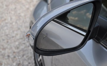 Toyota C-HR I Crossover 1.8 Hybrid 122KM 2018 Toyota C-HR 1.8 Hybryda Kamera Cofania Nawigacja Grz.siedzenia 1.8 Hybryda, zdjęcie 21