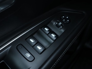 Peugeot 3008 II Crossover 1.2 PureTech 130KM 2018 Peugeot 3008 1.2 PureTech, Skóra, Navi, Klima, zdjęcie 15