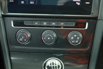 Volkswagen Golf VII Variant Facelifting 1.0 TSI 110KM 2018 VW Golf 1.0 TSI, Salon Polska, Serwis ASO, Klima, zdjęcie 12