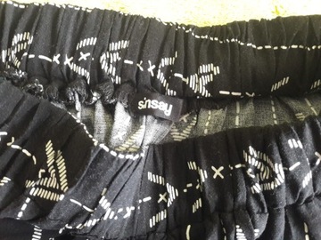 Spódnica damska czarna z wzorem S