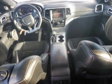 Jeep Grand Cherokee IV 2016 Jeep Grand Cherokee 2016 JEEP GRAND CHEROKEE SRT-8 6.4 Benzyna 294KM, zdjęcie 7