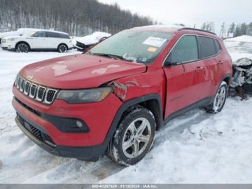 Jeep Compass II 2024 Jeep Compass 2024r., Latitude, od ubezpieczalni 2.0 Benzyna 200KM, zdjęcie 2