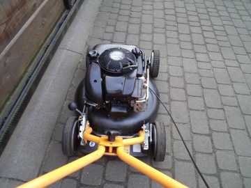 Бензиновая газонокосилка STIGA BRIGGS&STRATTON INTEK.