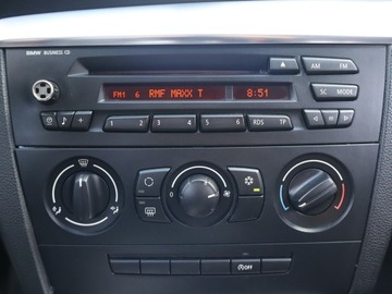 BMW Seria 1 E81/E87 Hatchback 5d E87 2.0 120d 177KM 2007 BMW 1 120d, 174 KM, Klima,ALU, El. szyby, zdjęcie 11