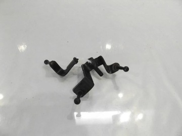 CLIO III 1,2TCE DRŽÁK KRYTU MOTORU KOMPLET