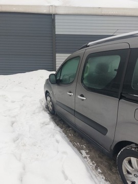 Peugeot Partner II 2011 PEUGEOT PARTNER 2011 5-cio osobowy zadbany, bezwypadkowy stan bardzo dobry, zdjęcie 2