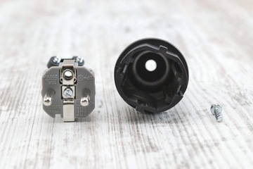 2P+Z IP44 Резиновая заглушка NOVA, черная