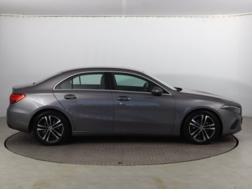 Mercedes Klasa A W177/V177 Sedan Facelifting 1.3 200 163KM 2023 Mercedes A A 200, Salon Polska, Serwis ASO, zdjęcie 5