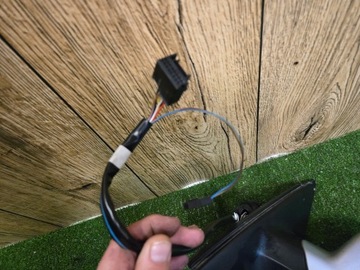 A4 B8 ZRCÁTKO LEVÉ LX7W 6 + 2 PIN UK