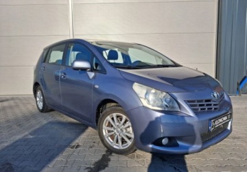 Toyota Verso Minivan 2.0 D-4D 126KM 2013 Toyota Verso bezwypadkowepanoramajedzie i wyglada jak noweorg lakier7osob, zdjęcie 2