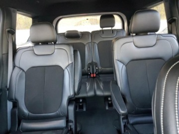 Jeep Grand Cherokee V 2023 Jeep Grand Cherokee L Laredo, 2023r., 4x4, 3.6L 3.6 Benzyna 293KM, zdjęcie 8