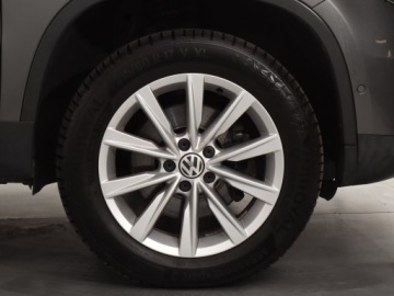 Volkswagen Tiguan I SUV Facelifting 2.0 TDI CR DPF BlueMotion 140KM 2014 VW Tiguan 2.0 TDI, Salon Polska, Serwis ASO, 4X4, zdjęcie 14