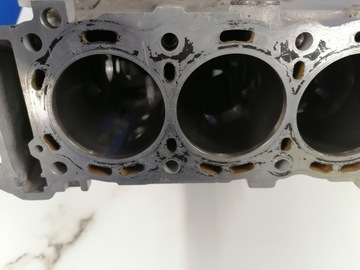 suzuki gsxr 750 k1-k2 картер двигателя блок двигателя