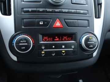 Kia Ceed I 2009 Kia Ceed 1.6 CVVT, Salon Polska, 1. Właściciel, zdjęcie 11