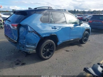 Toyota RAV4 V 2022 Toyota RAV4 Hybrid Xse, 2022r., 4x4, 2.5L 2.5 Hybryda 176KM, zdjęcie 2