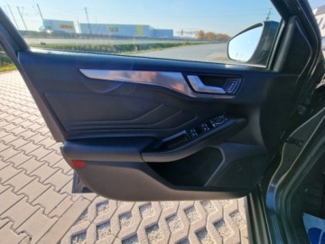 Ford Focus III Kombi Facelifting 1.0 EcoBoost 125KM 2018 Ford Focus 1.0 125Ps Matrixsy Navi Kombi 109tys km Gwarancja Benzyna 125KM, zdjęcie 9