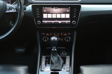 Skoda Superb III Kombi 2.0 TDI 190KM 2017 Skoda Superb 2.0 TDI, Salon Polska, Serwis ASO, zdjęcie 11