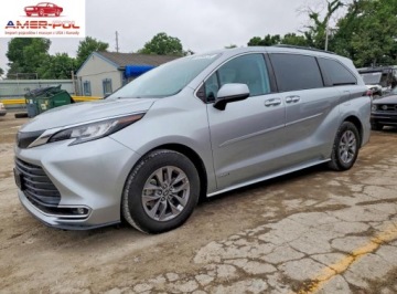 Toyota Sienna III 2021 Toyota Sienna Xle 2021 2.5 Hybryda 189KM