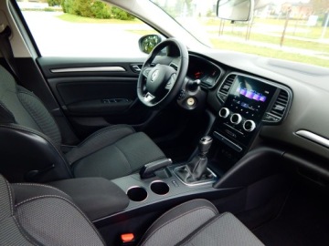 Renault Megane IV Grandtour Facelifting 1.3 TCe 140KM 2022 Renault Megane IV 1.33 TCE kombi bogata wersja ładny zadbany bezwypadkowy, zdjęcie 11