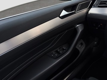 Volkswagen Passat B8 Limousine Facelifting 2.0 TSI 190KM 2021 Volkswagen Passat VW Passat 2.0 TSI 190KM DSG Elegance Premium 2.0 190KM, zdjęcie 11