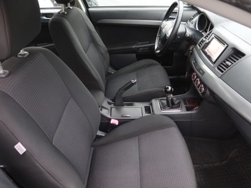 Mitsubishi Lancer IX Sedan 1.8 MIVEC 143KM 2009 Mitsubishi Lancer 1.8 MIVEC, Salon Polska, Navi, zdjęcie 8