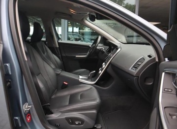 Volvo XC60 I 2015 Volvo XC60 - DOSKONAŁY WYBÓR/serwis/MOMMENTUM/od ręki/ASO/bezwypadk., zdjęcie 6