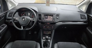 Volkswagen Sharan II Van Facelifting 2.0 TDI SCR 150KM 2019 Volkswagen Sharan 2,0 TDI 150 KM NAVI bi xenon OPLACONY 120 tys km 7 osob, zdjęcie 16