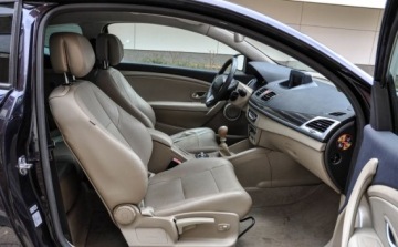 Renault Megane III Coupe 2.0 dCi FAP 160KM 2011 Renault Megane 2,0dCi (160KM) Skory Bezwypadkowy 2.0 Diesel 160KM, zdjęcie 10