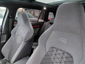 Volkswagen Golf VIII Variant 1.5 TSI 150KM 2023 Volkswagen Golf R Line Panorama Kamera Harman Kardon 1.5 Benzyna 150KM, zdjęcie 11