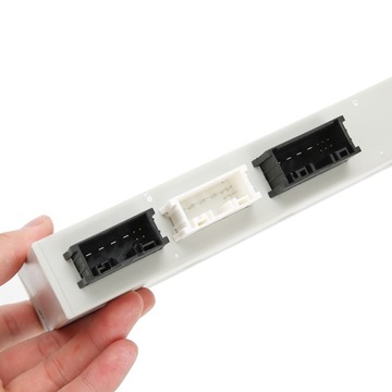 Elektryczna jednostka sterująca podnośnikiem tylnej klapy F005V01255 Pasuje