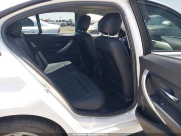 BMW Seria 3 G20-G21 2018 BMW Seria 3 320I sedan 2.0 Benzyna 180KM, zdjęcie 10