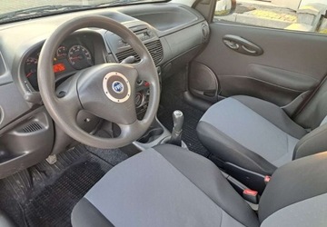 Fiat Punto II Hatchback 1.3 16V Multijet 70KM 2005 Fiat Punto 1.3 JTD 70KM Zarejestrowany,Jezdny,Nowy Akumulator 1.2 Diesel, zdjęcie 10