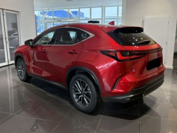 Lexus NX II SUV Facelifting 2.5 350h 200KM 2026 LEXUS NX 350h Prestige 2.5 Hybrid AWD Suv 200KM 2026, zdjęcie 2