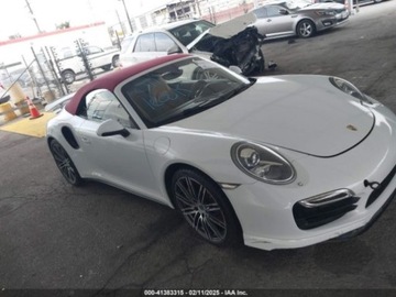 Porsche 911 991 Turbo/Turbo S Cabrio 3.8 520KM 2015 Porsche 911 Porsche 911 Turbo, od ubezpieczalni 3.8 Benzyna 520KM, zdjęcie 1