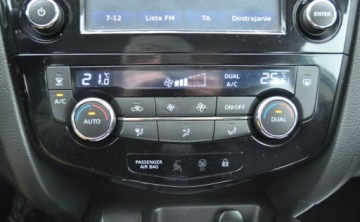 Nissan Qashqai II Crossover 1.6 dCi 130KM 2015 Nissan Qashqai 1.6 DCI 130km Kamera Nawigacja 1.6 Diesel 130KM, zdjęcie 26