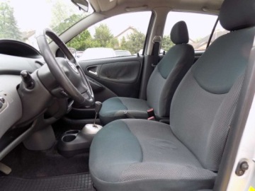 Toyota Yaris I 2004 Toyota Yaris BIALOLEKA 1.0 Benzyna (65 KM), 2004r. AUTOMAT KOMIS TYSIAK, zdjęcie 6