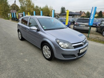 Opel Astra H Hatchback 5d 1.6 Twinport ECOTEC 105KM 2006 Opel Astra Opłacona Zdrowa Zadbana Serwisowana, zdjęcie 2